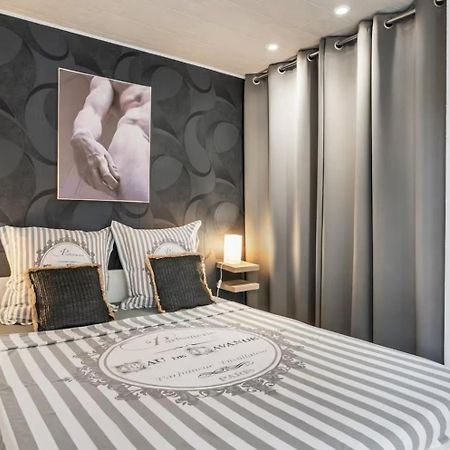 Studio Villa Nui Cuers Exteriér fotografie