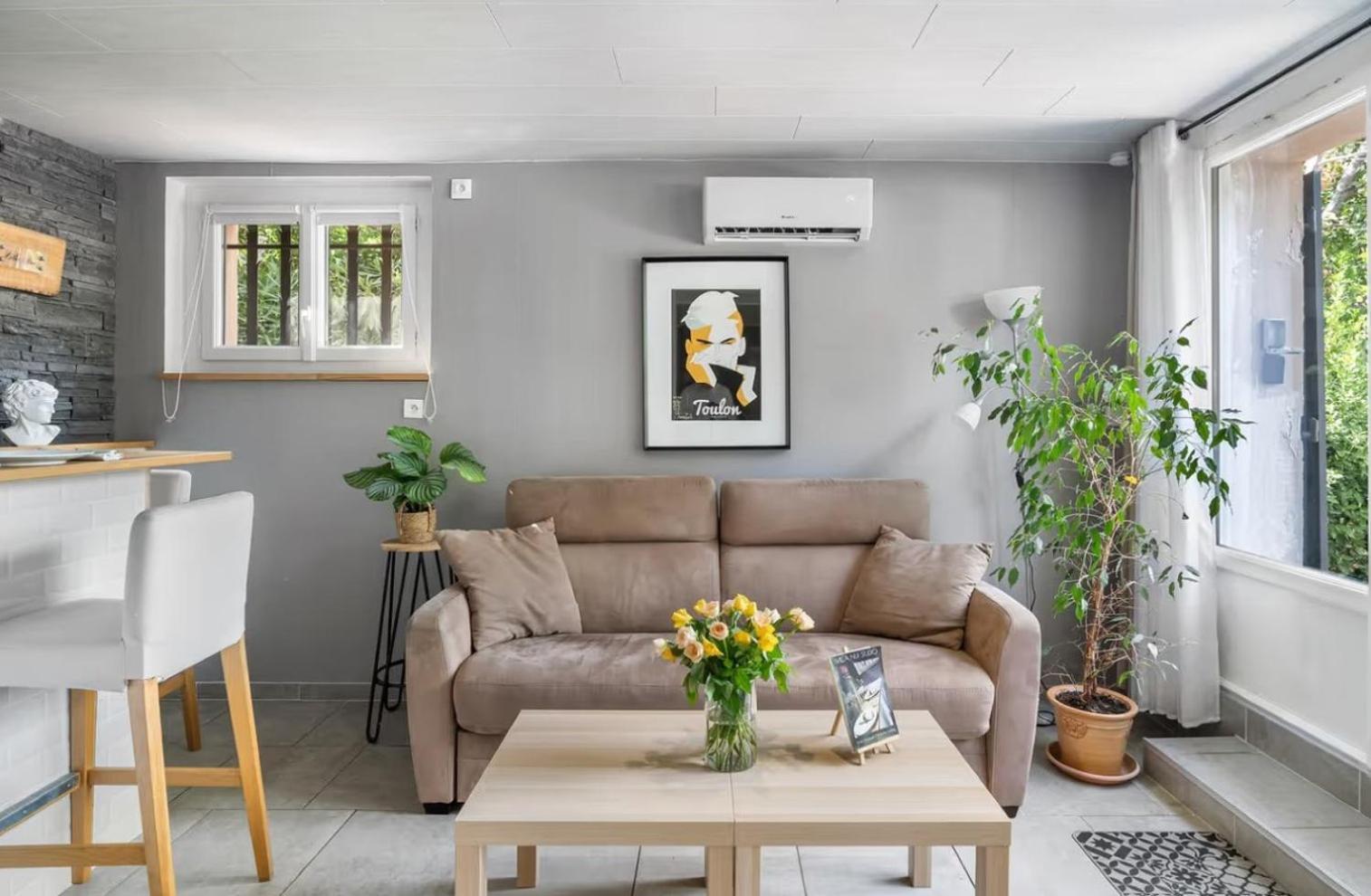 Studio Villa Nui Cuers Exteriér fotografie